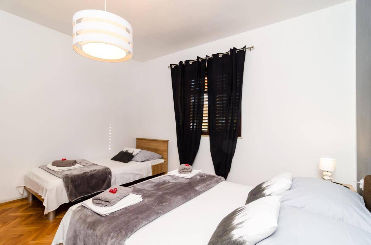 Apartment Eulalija Ντουμπρόβνικ Εξωτερικό φωτογραφία
